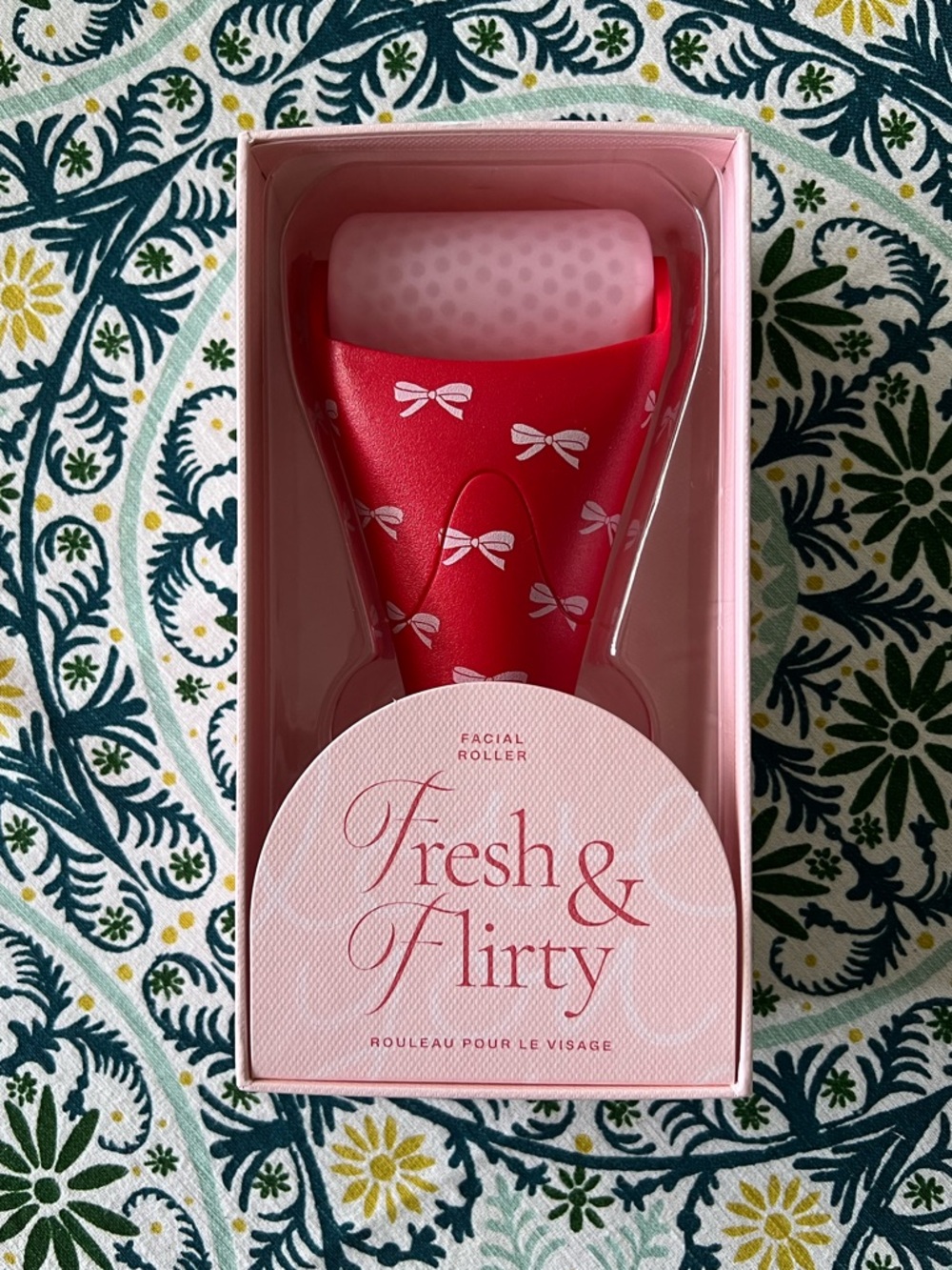 Fresh & Flirty 🎀 Facial Roller